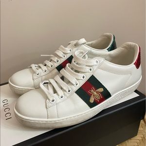 GUCCI Ace Sneakers with Bee